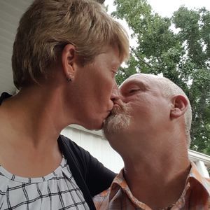 Meet your Posher, Sharon